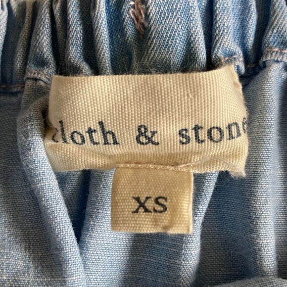 Anthropologie Cloth & Stone Light Wash Chambray Off Shoulder Top Size XS - Picture 5 of 11